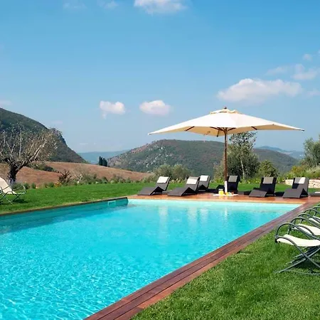 Villa Sleeps 12 Pool Air Con Wifi